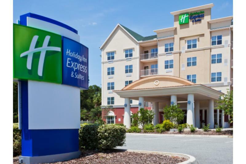 Holiday Inn Express & Suites Miami Kendall By Ihg Country Walk Bagian luar foto